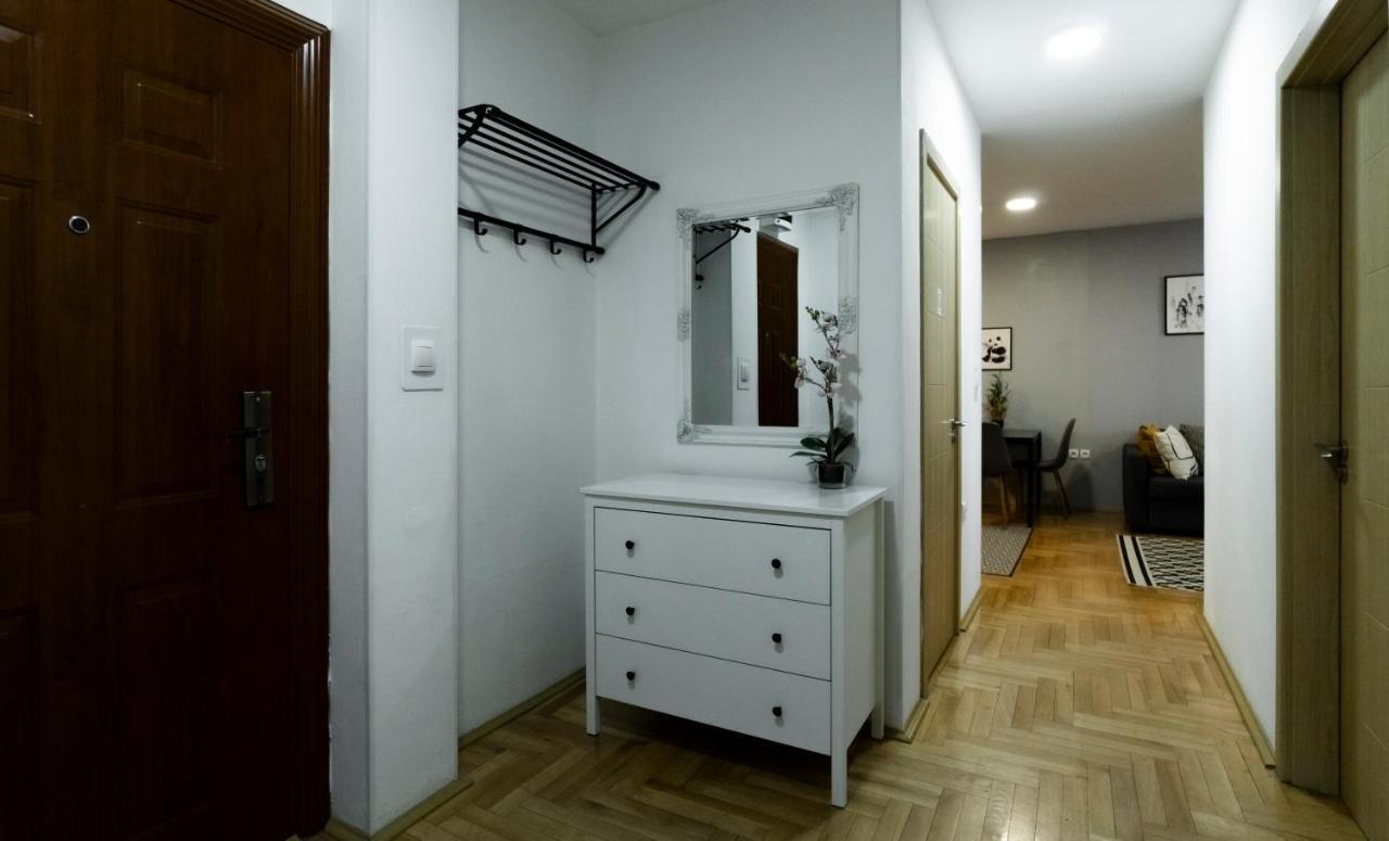 Central Fenix Apartment - Free Private Parking-Fast Wi-Fi Novi Sad Exteriér fotografie