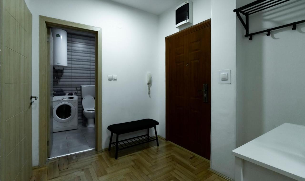 Central Fenix Apartment - Free Private Parking-Fast Wi-Fi Novi Sad Exteriér fotografie