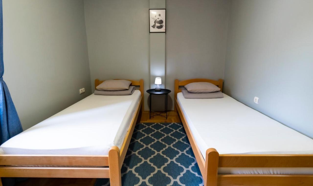 Central Fenix Apartment - Free Private Parking-Fast Wi-Fi Novi Sad Exteriér fotografie