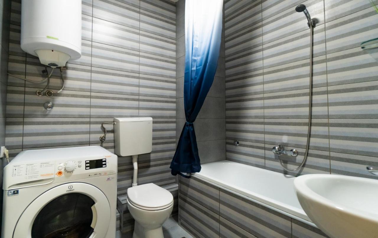 Central Fenix Apartment - Free Private Parking-Fast Wi-Fi Novi Sad Exteriér fotografie